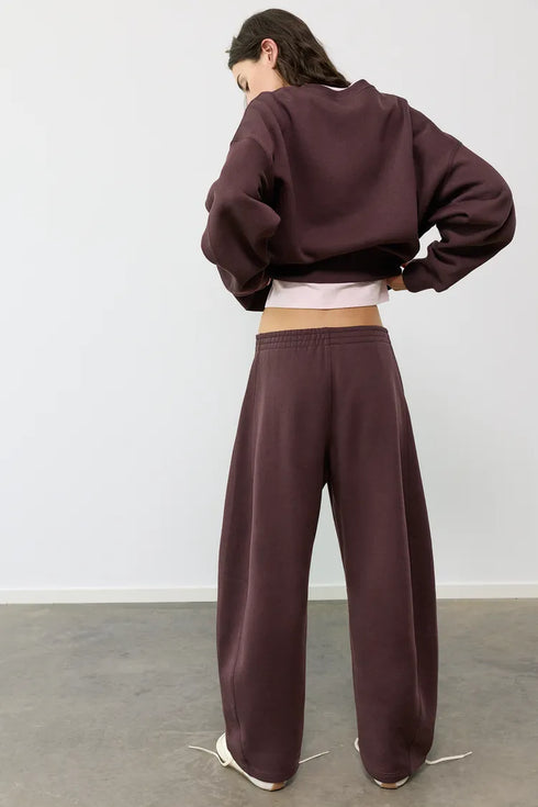 PULL&BEAR ROUND NECK OVERSIZED SWEATSHIRT - BROWN