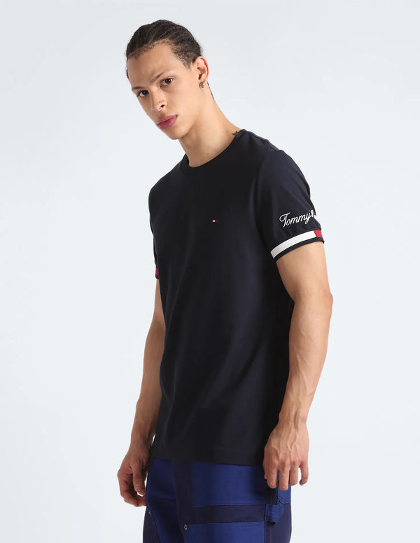 TOMMY HILFIGER FLAG DETAIL SLEEVES LOGO CREW NECK T-SHIRT