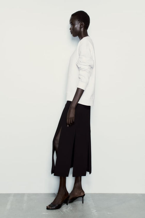 ZARA MINIMALIST SWEATSHIRT