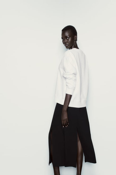 ZARA MINIMALIST SWEATSHIRT