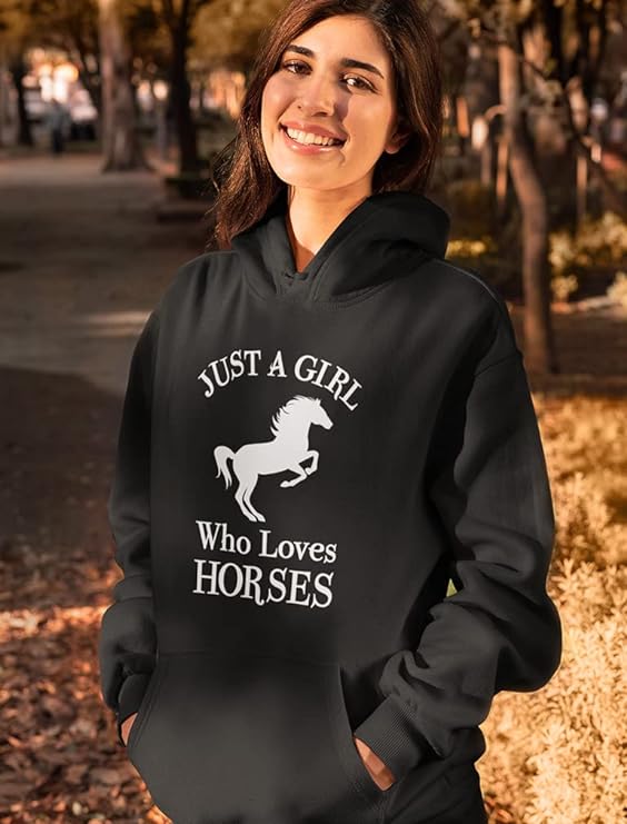 T STARS JUST A GIRL WHO LOVES HORSES WOMEN'S CASUAL PULLOVER HOODIE - BLACK