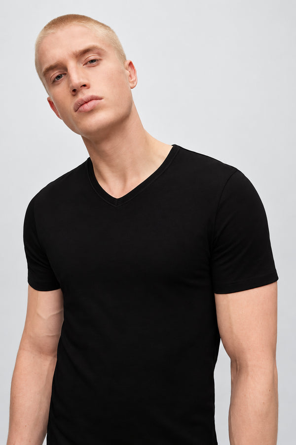 BOSS MEN’S CLASSIC V-NECK T-SHIRT – BLACK
