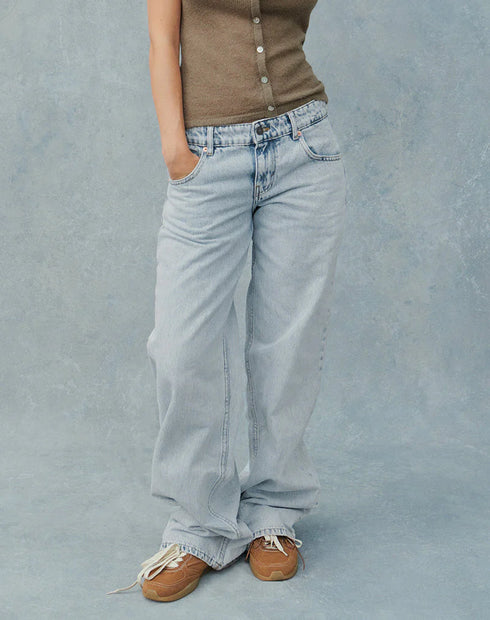 MOTEL LOW RISE PARALLEL JEANS IN 80s LIGHT BLUE WASH