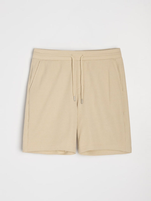 SINSAY MEN'S TEXTURE SHORT - BEIGE