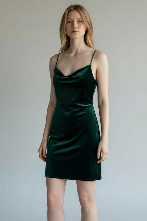 HIPPI ROSE JUNIORS HUNTER GREEN VELVET COWL NECK MINI DRESSS