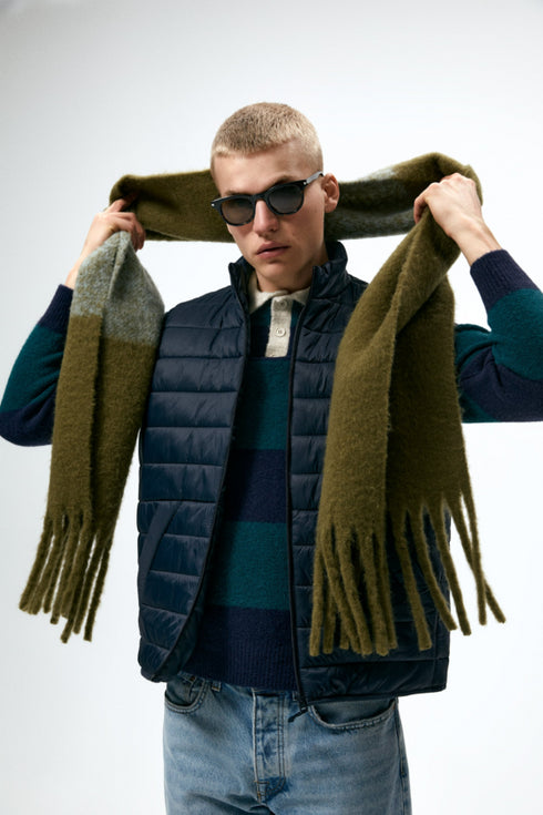 ZARA SLEEVELESS LIGHTWEIGHT PADDED GILET – NAVY