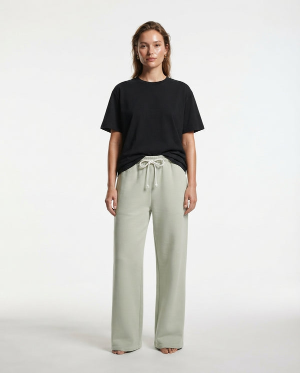 SINSAY WOMEN'S FLEECE BAGGY SWEATPANT - LIGHT GREEN