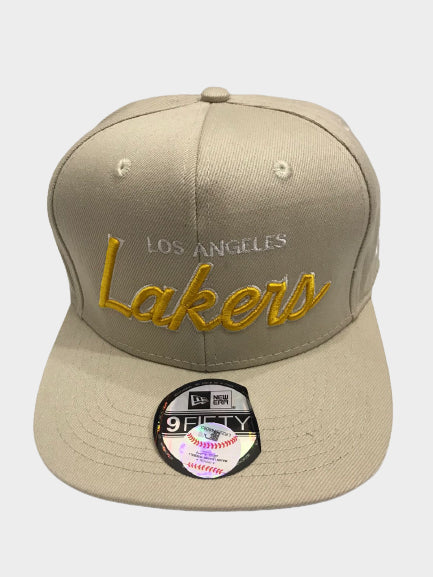 NEW ERA LOS ANGELES LAKERS SCRIPT UP EDITION 9FIFTY SNAPBACK CAP - BEIGE